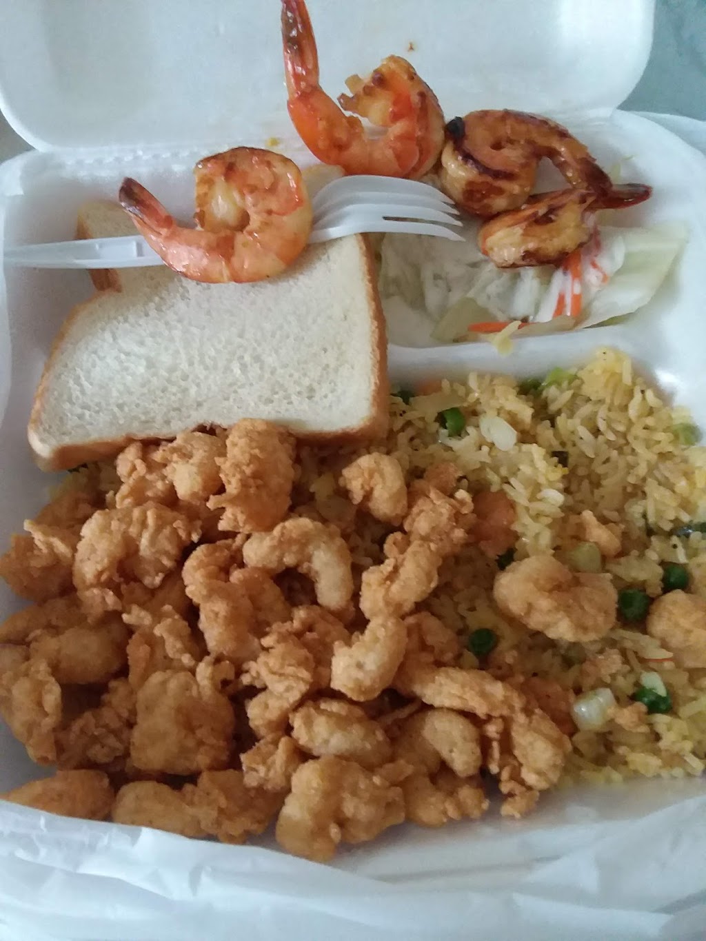 Henry's Seafood & Wings