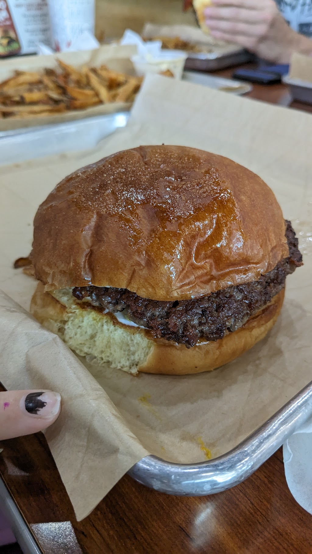 MOOYAH Burgers, Fries & Shakes