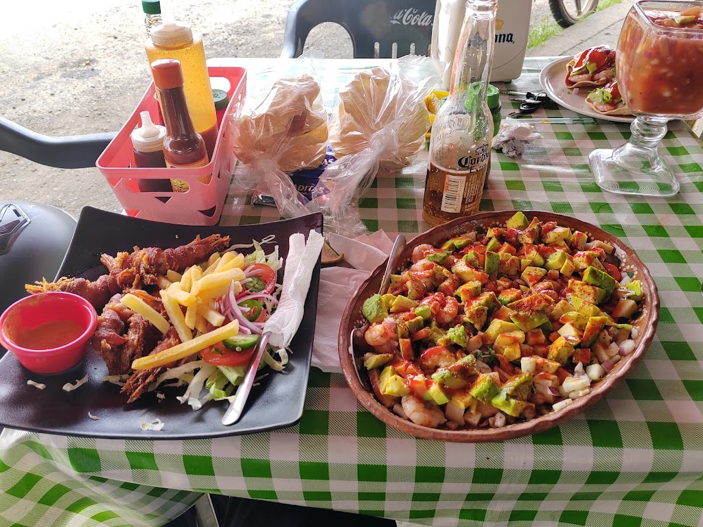 Cócteles y Mariscos la Pasadita