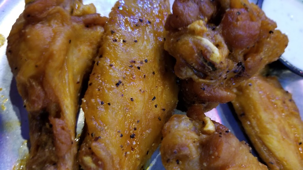 Pluckers Wing Bar