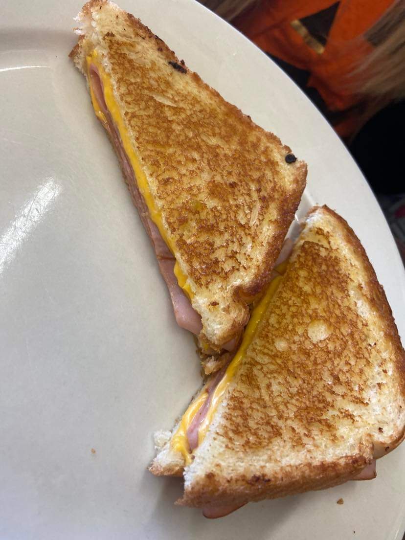 Yale Street Grill