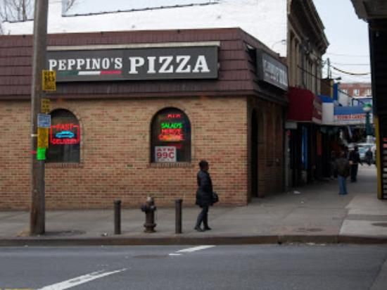 Peppinos Pizza