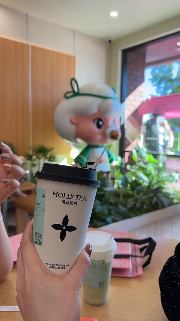 Molly Tea