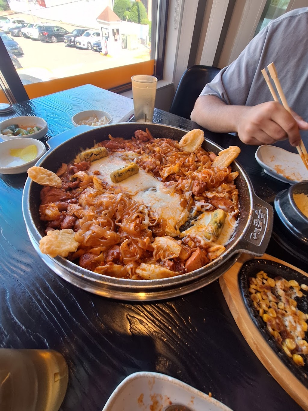 Hong Chun Cheon Dak Galbi