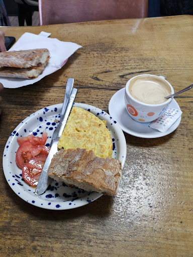 A Benita, Bande