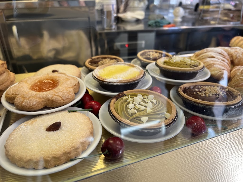 Broletto Cafe