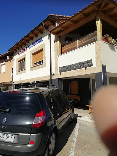 Café Bar Universal, Almanza