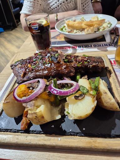 Foster's Hollywood