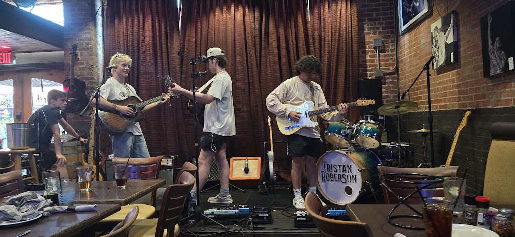 Red Brick Tavern