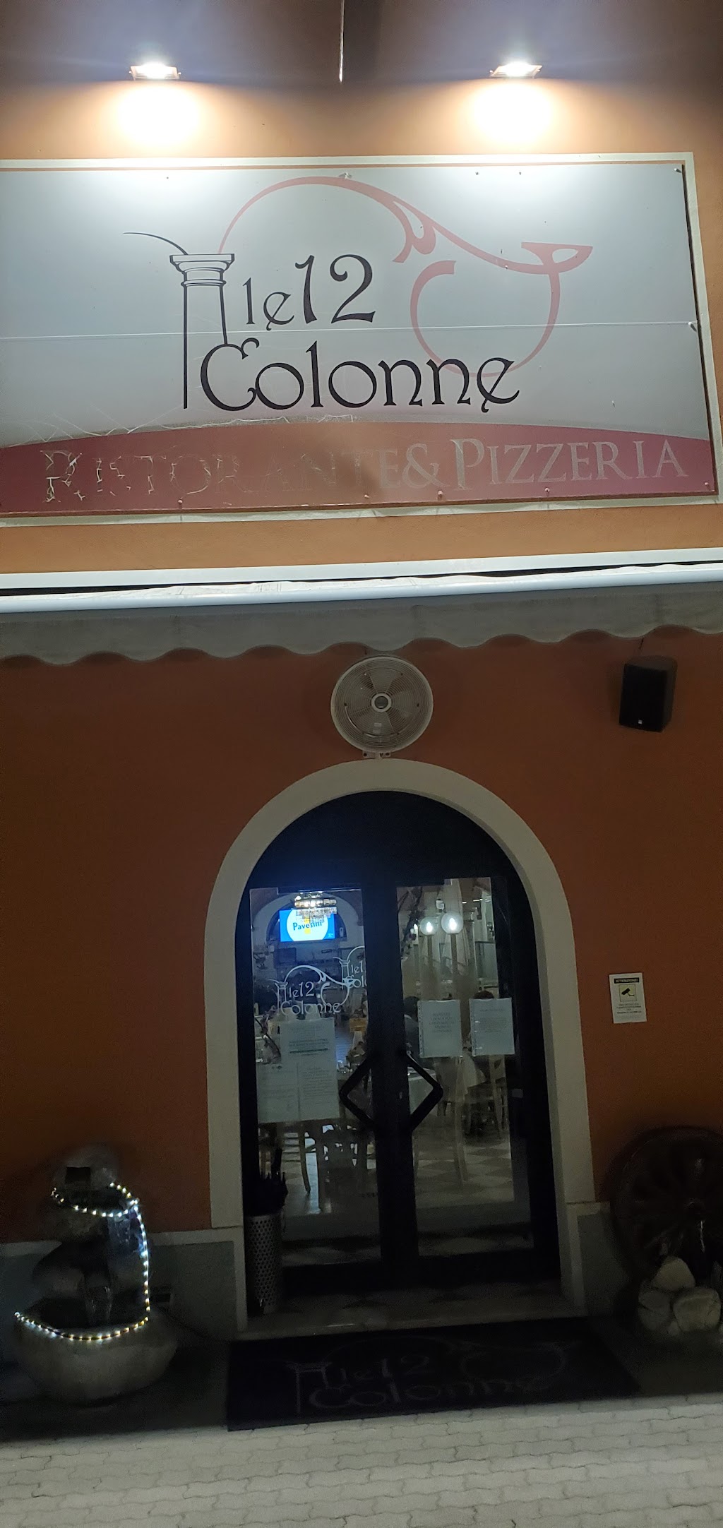 Le 12 Colonne