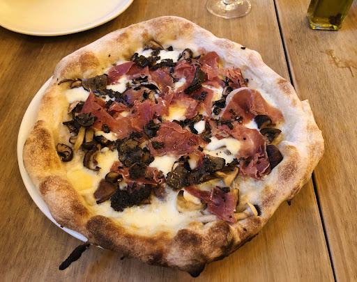 Craft Pizza Diagonal