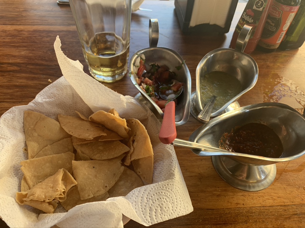 el charco de las ranas grill
