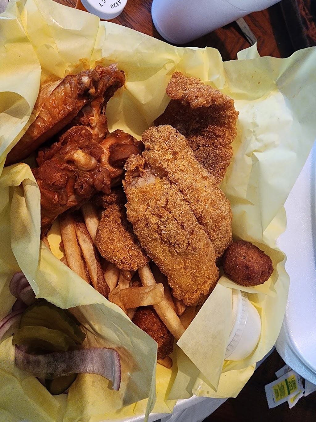 TJ's Catfish and Wings