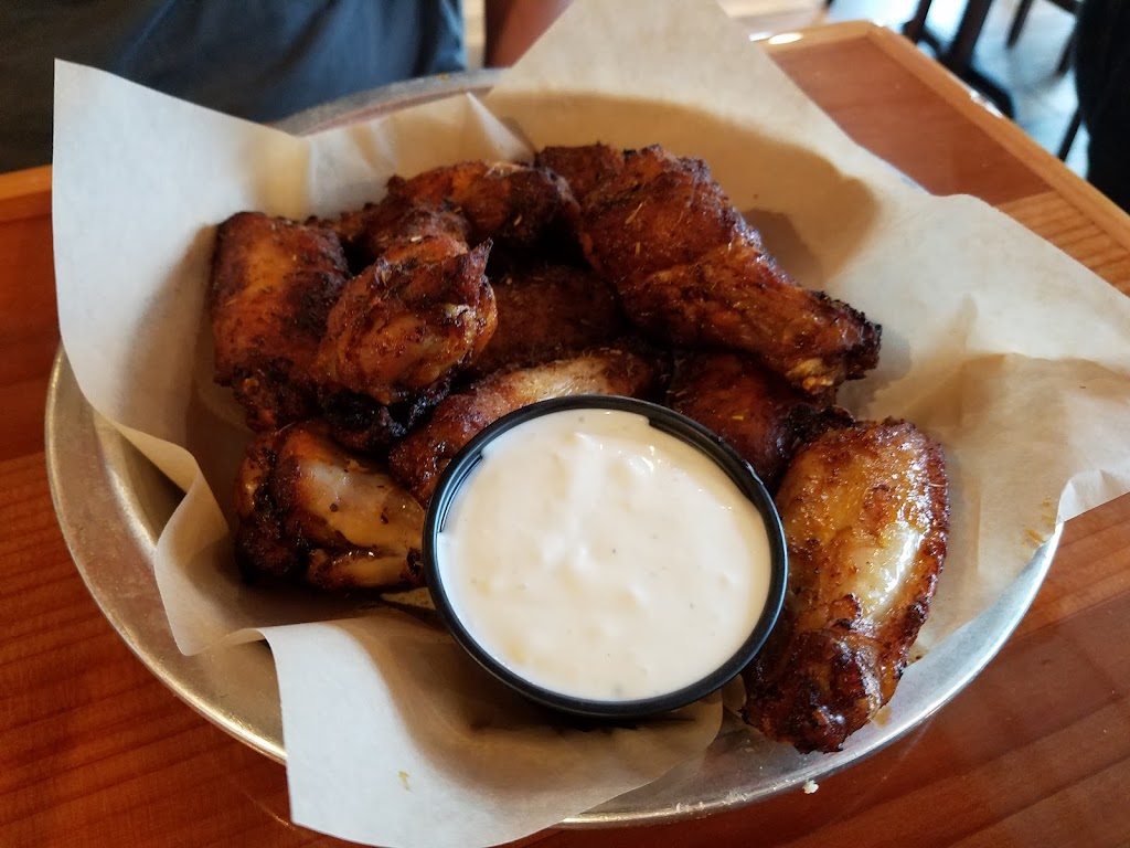Hooters, Selma, TX