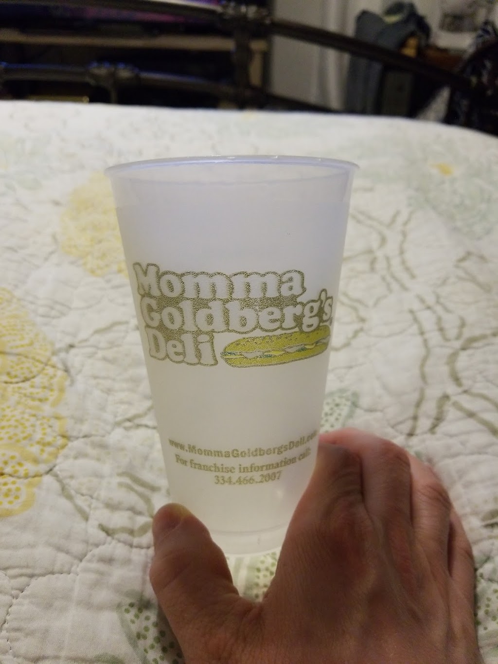 Momma Goldberg's Deli
