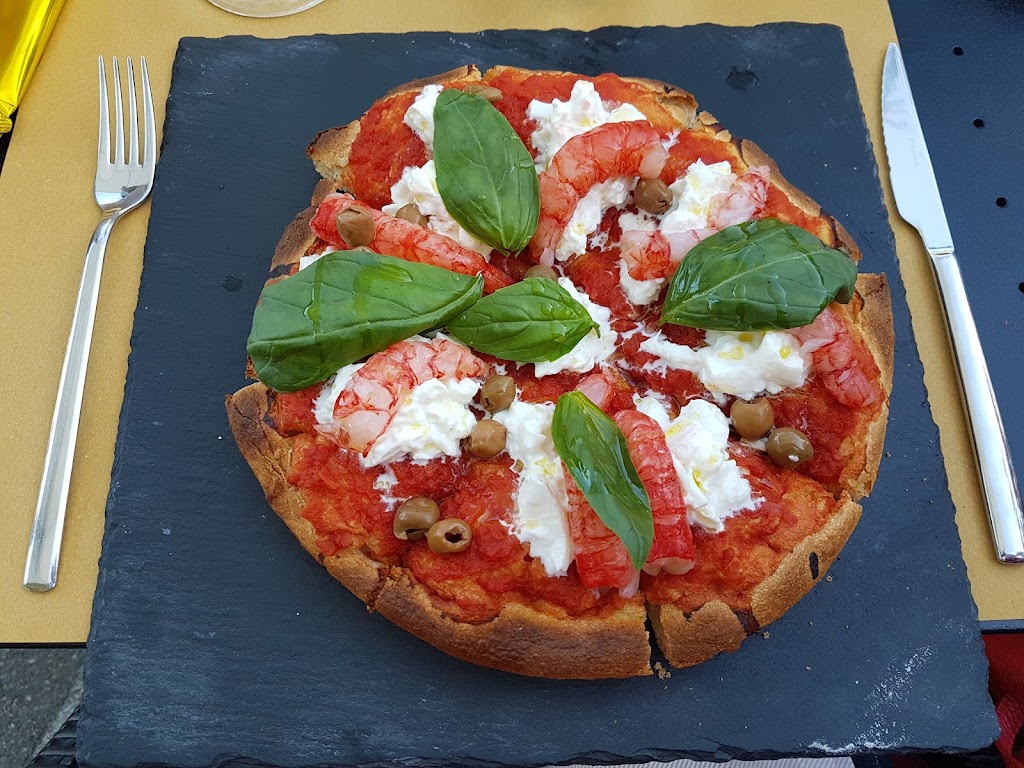 VITA PRIVÉ, Piazzale Arnaldo