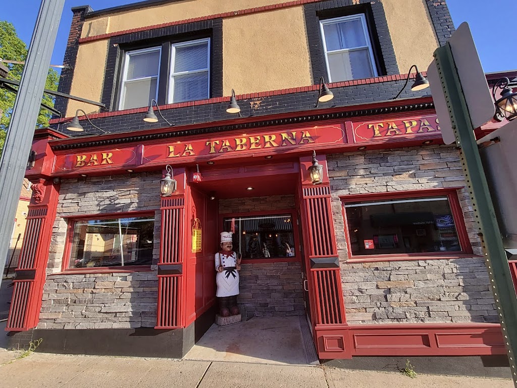 La Taberna Tapas y Vinos