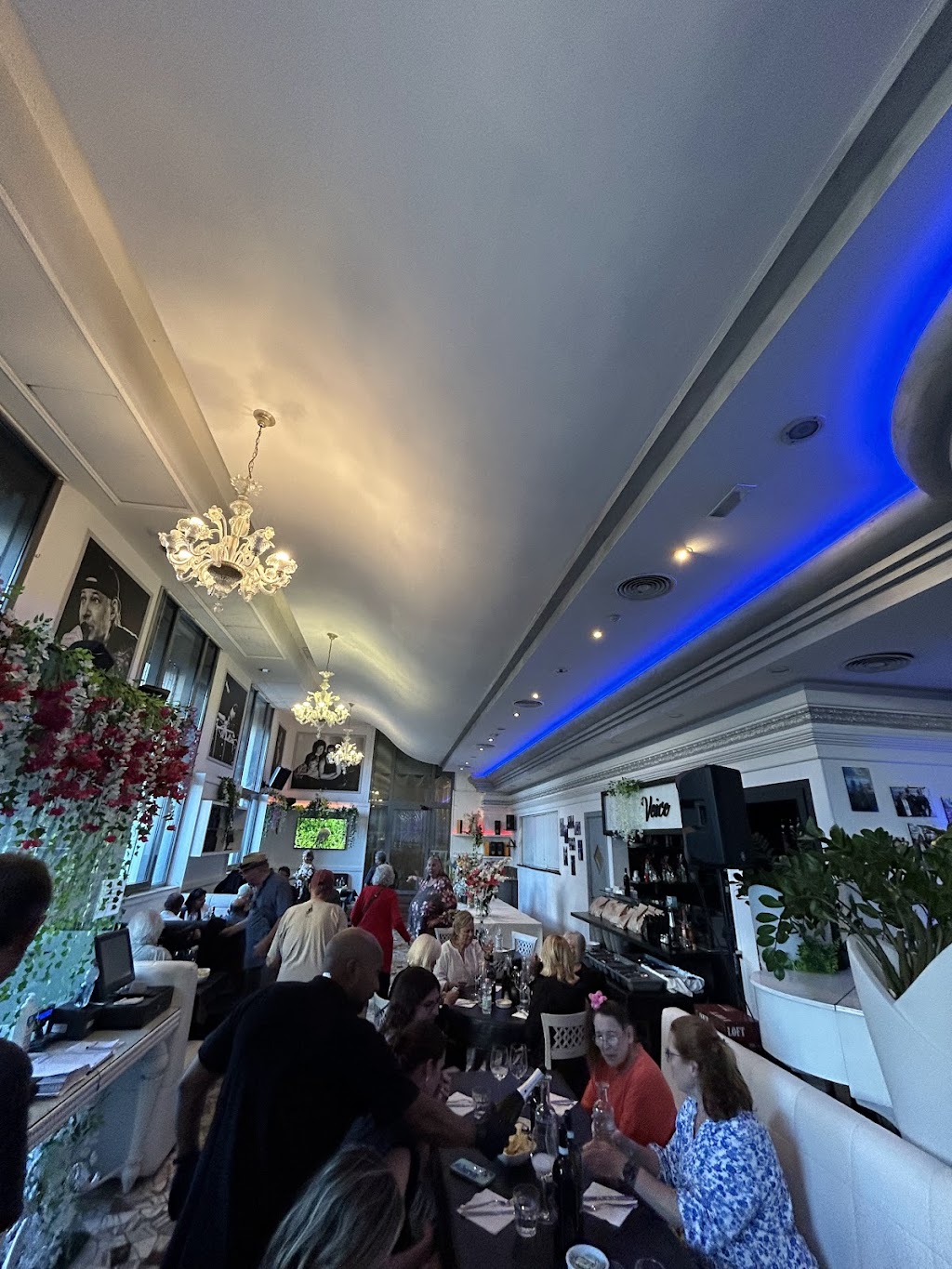 Voice Restaurant