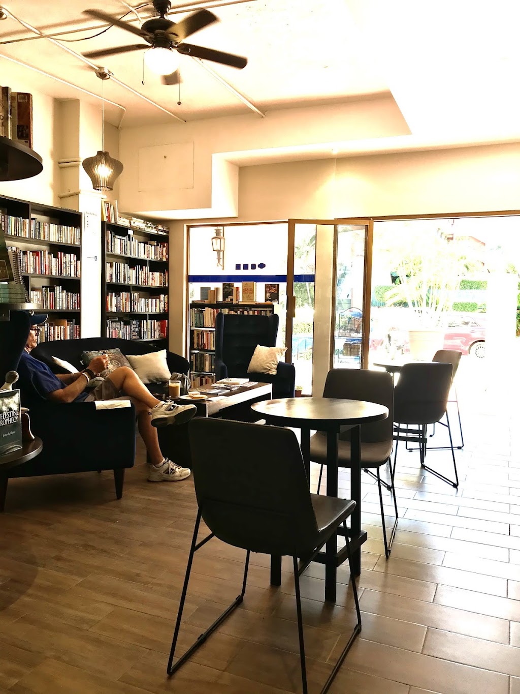 The Living Room Bookstore & Cafe
