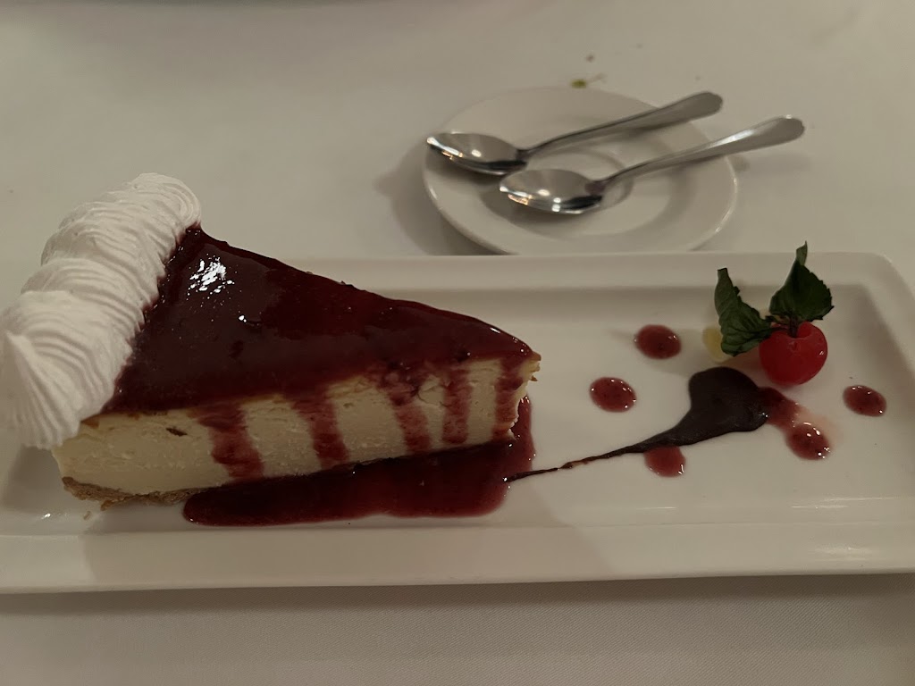 Tres Bistro