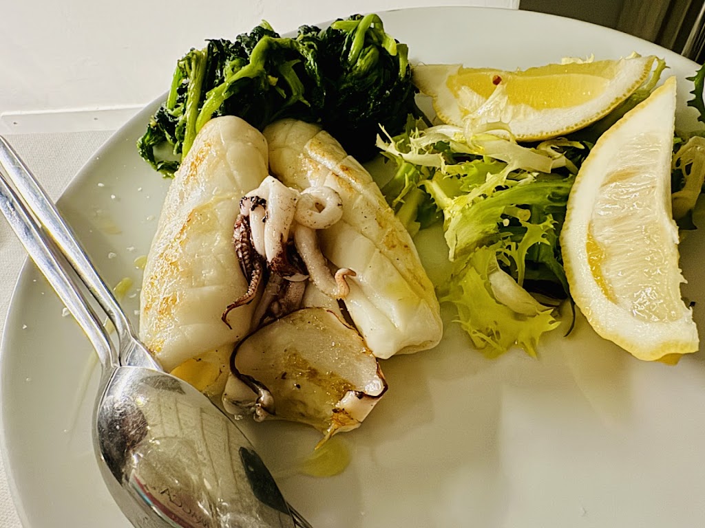 Mamaioa Bistro