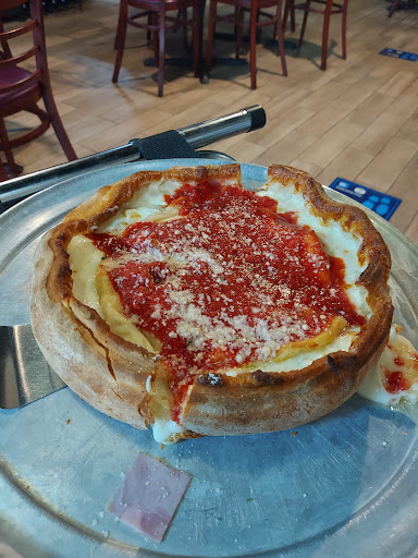 Manhattan Chicago Pizza