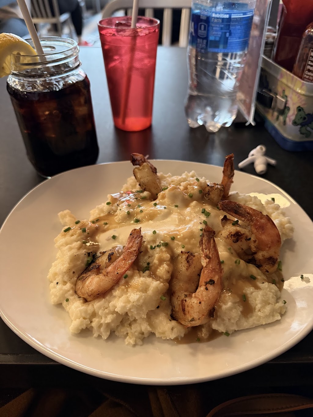 Mom's Kitchen & Bar