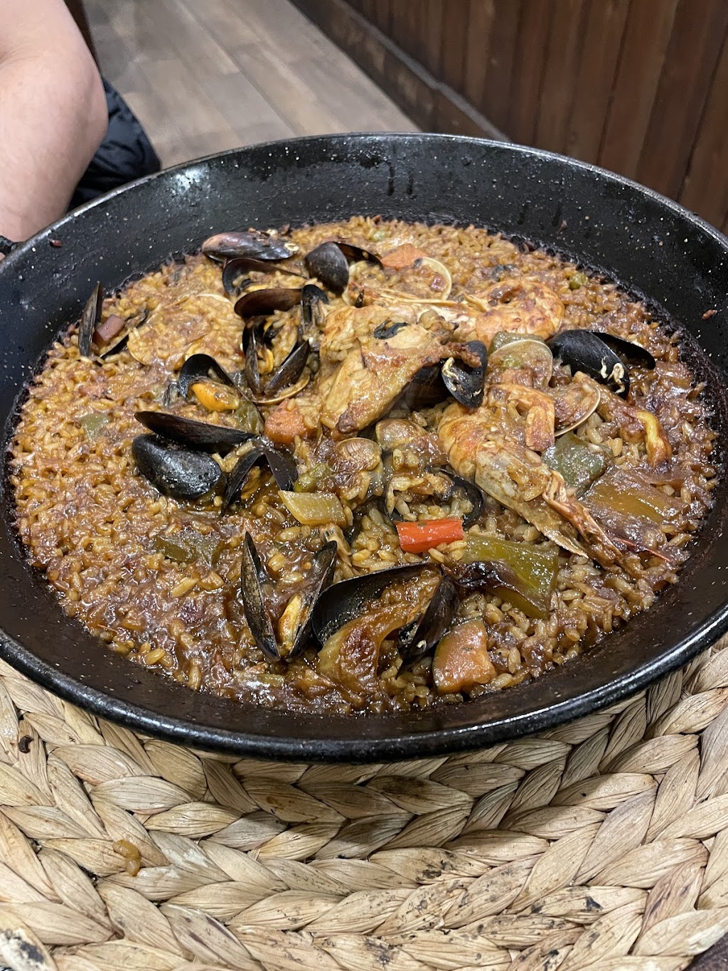 Q tapas + guay
