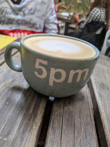 5pm Coffee and Galery