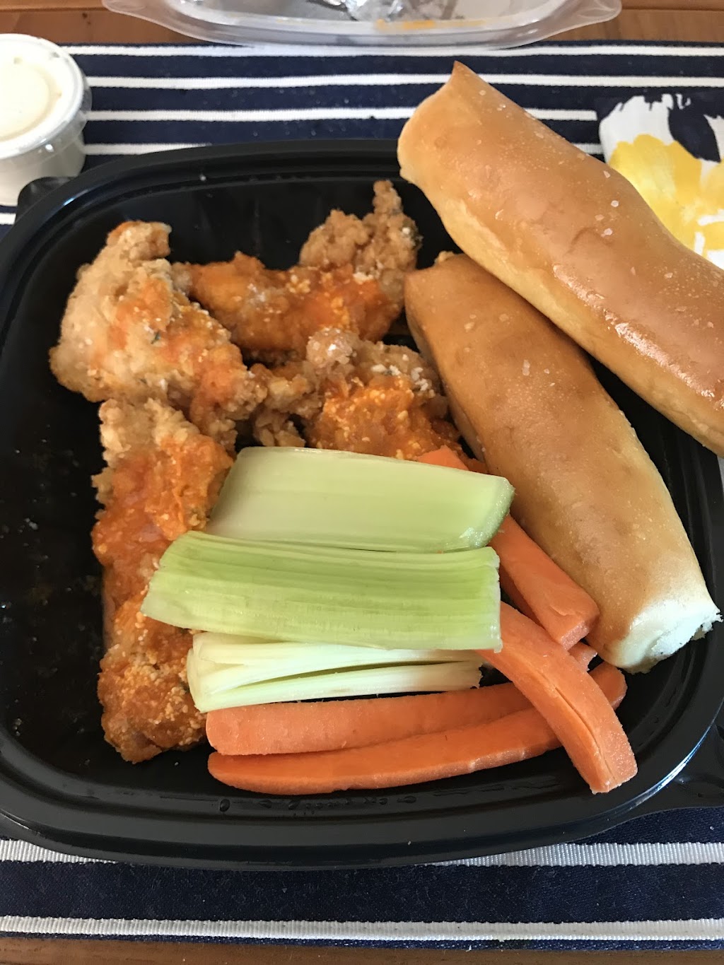 Epic Wings N' Things, Santee, CA