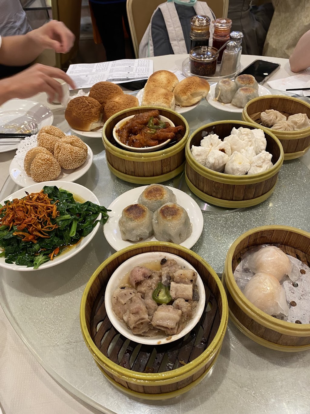 Hong Kong Saigon Seafood Harbor