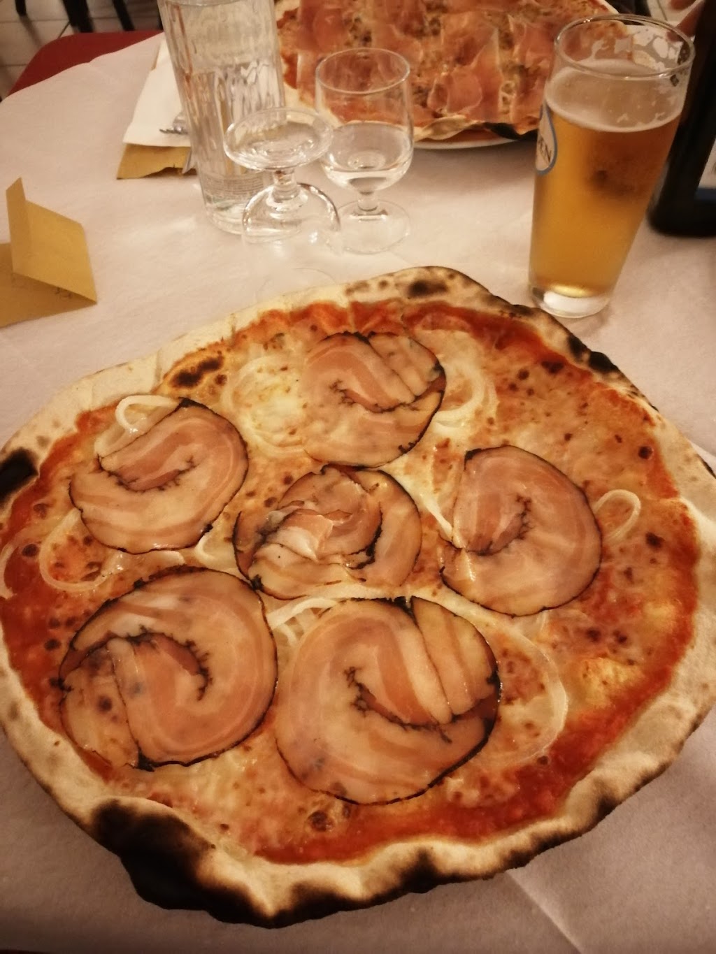 bar-pizzeria le follies