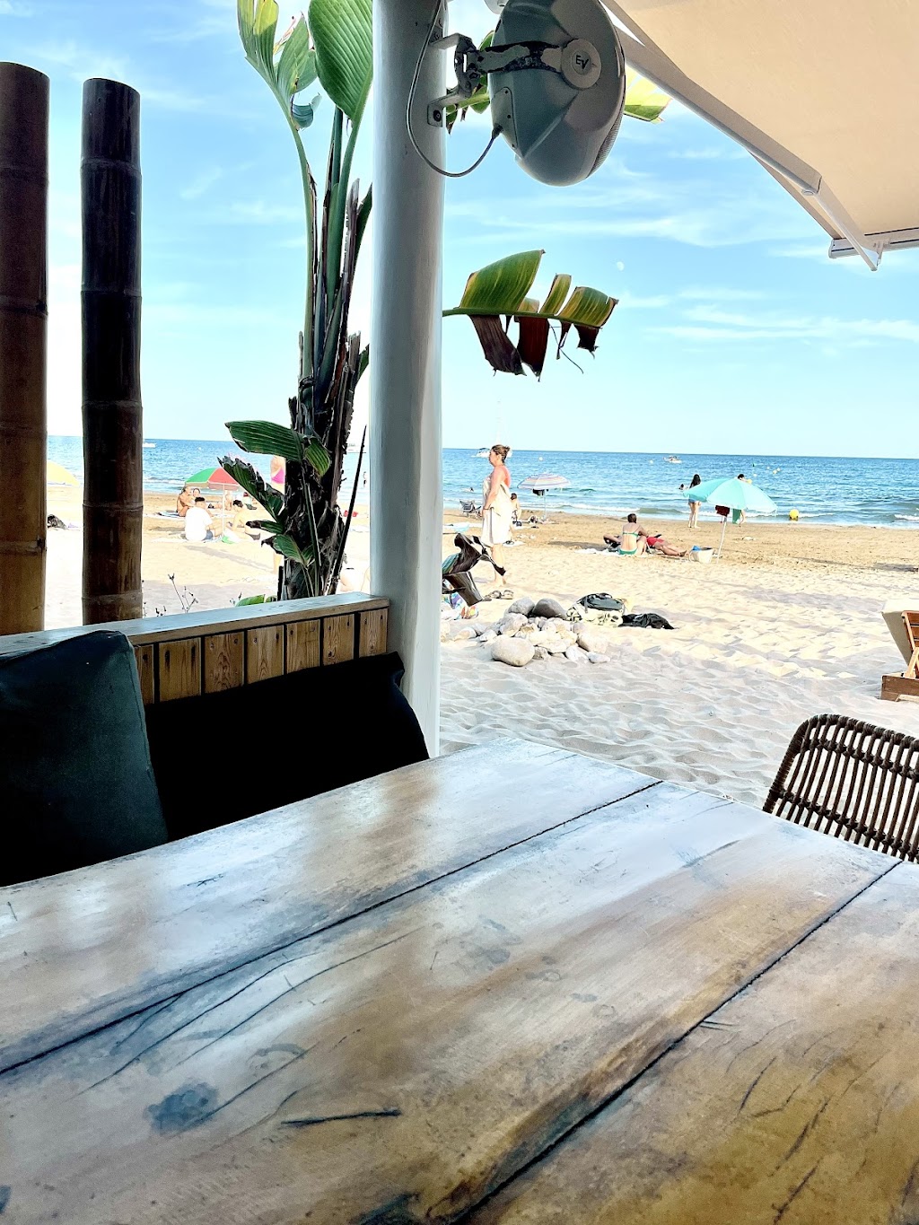 Nomada Beach Sitges, Sitges