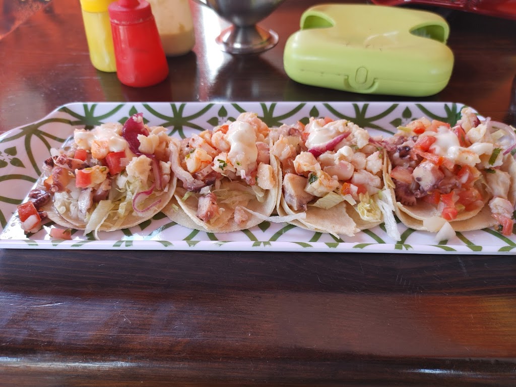 TACOS DE CAMARÓN Y PESCADO