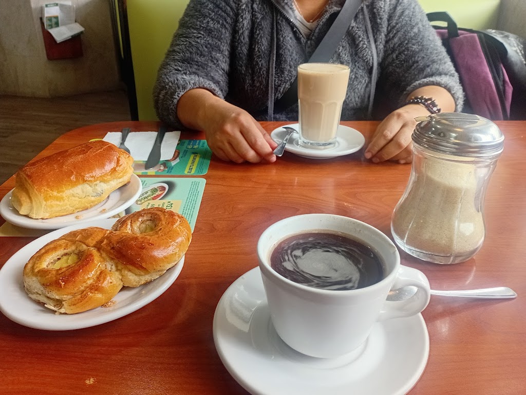 Bisquets Obregón La Raza