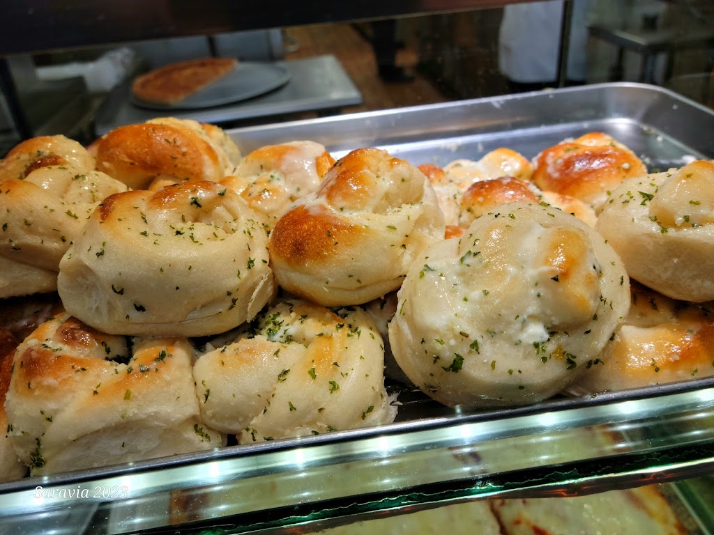 Central Pizza, Central Islip, NY