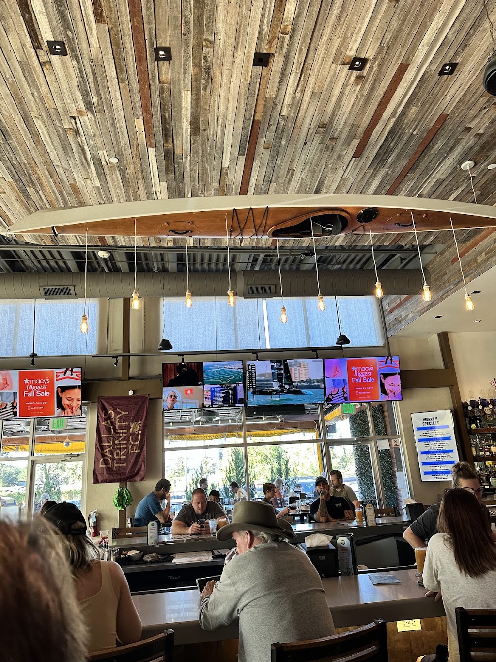 White Rock Alehouse & Brewery
