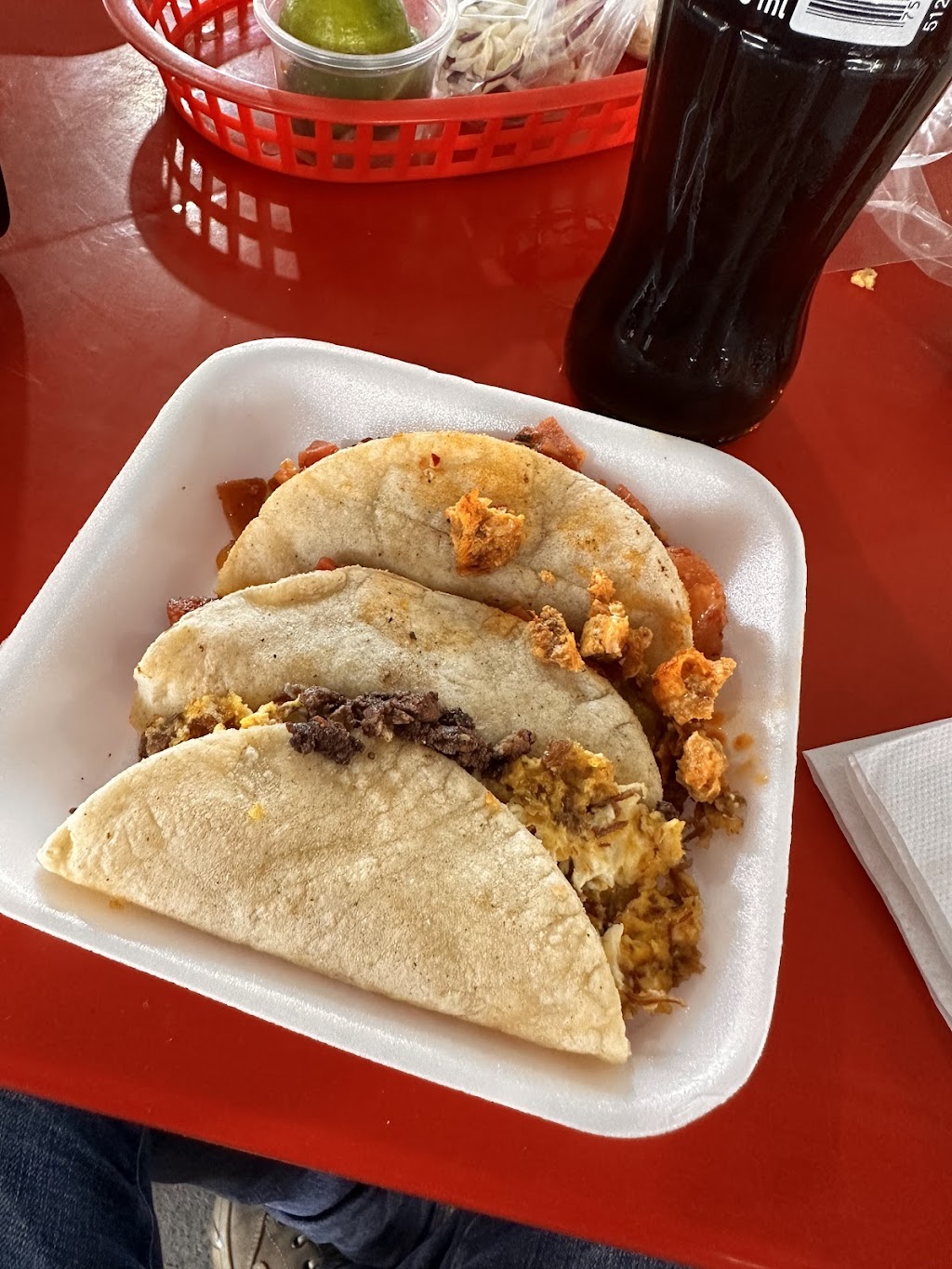 Huajuquito O los Cavazos, Santiago