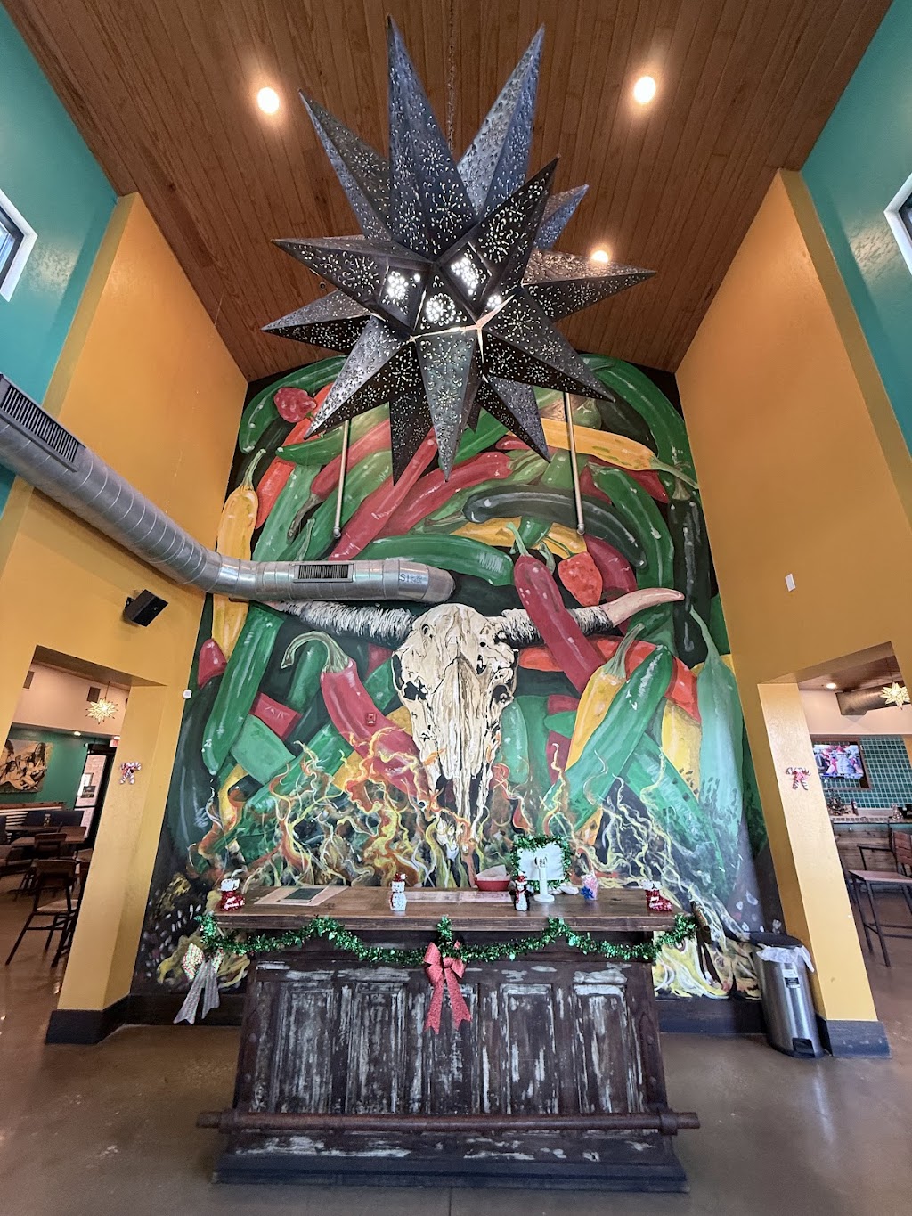 Serranos Cocina y Cantina