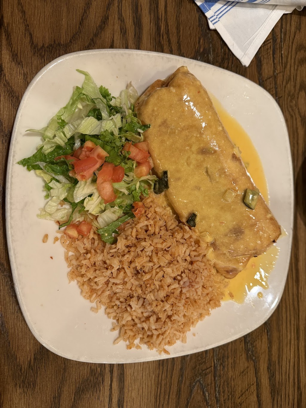 Serranos Cocina y Cantina