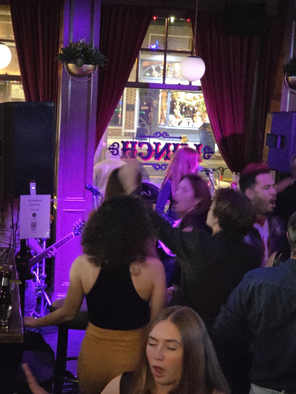 Jameson's Pub