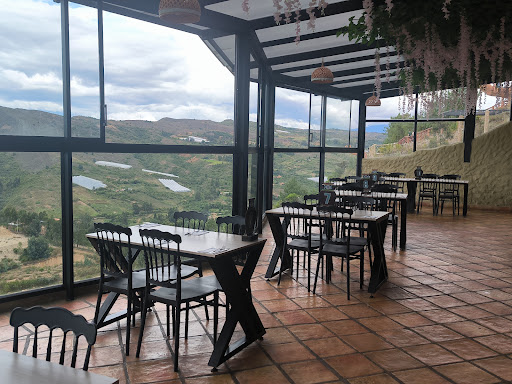 Tribu restaurante, Ráquira