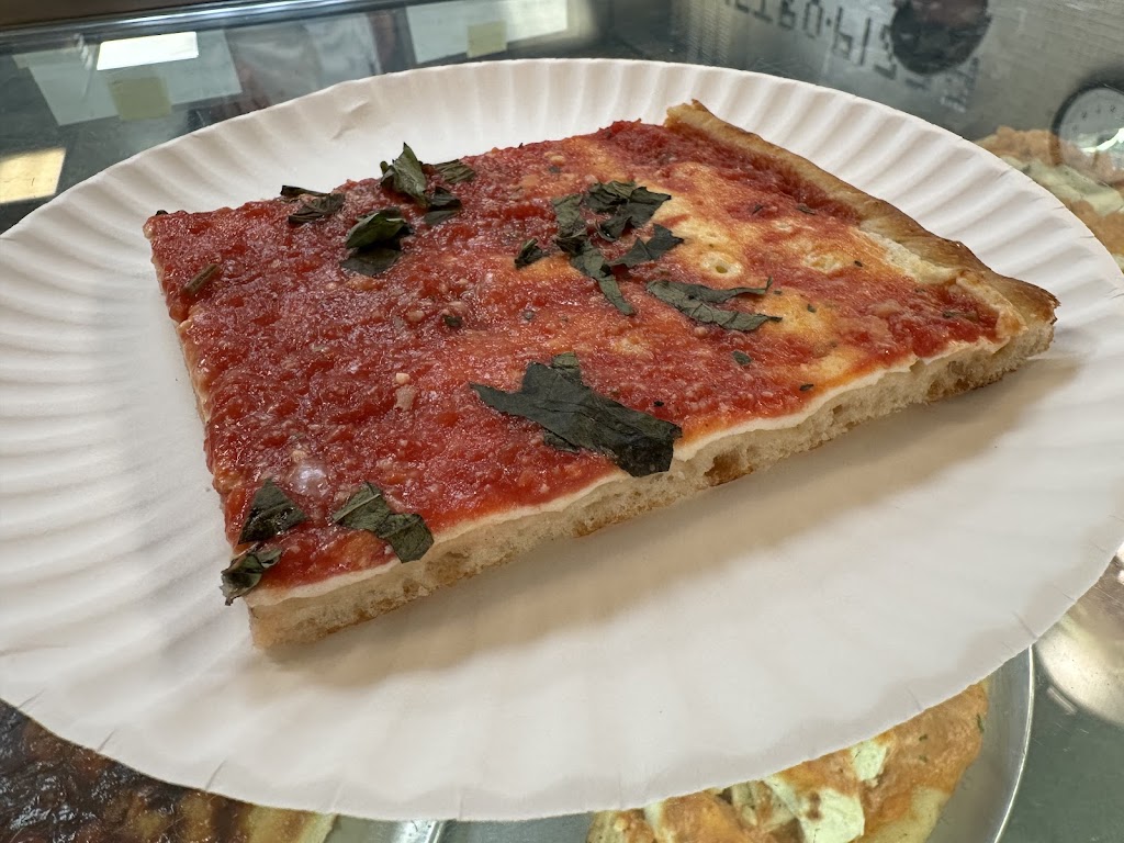 Metro Pizzeria & Restaurant