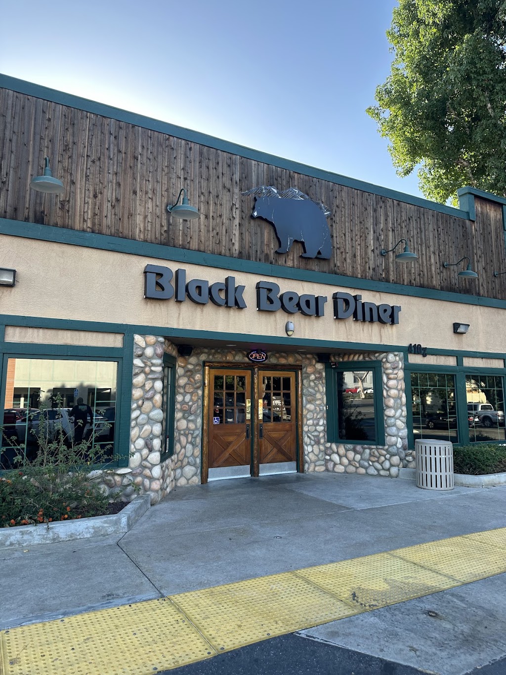 Black Bear Diner, Bakersfield, CA