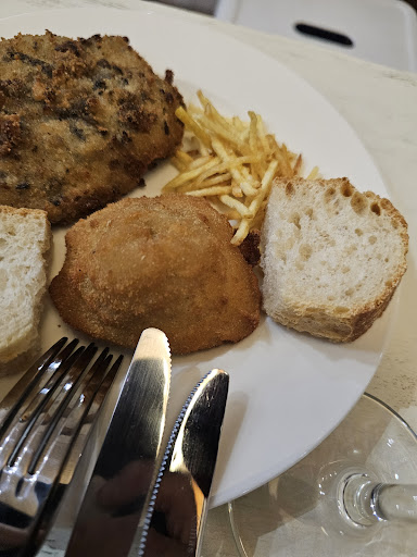 Bar y comedor