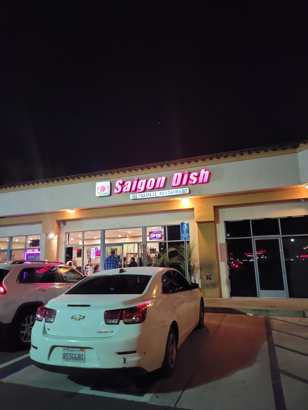 Saigon Dish, Lynwood, CA