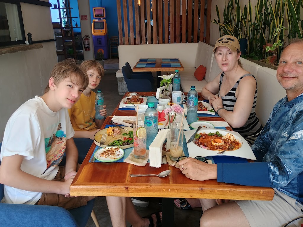 Isla Bistro