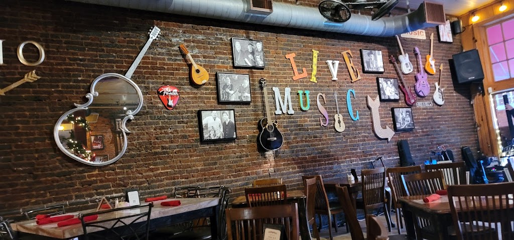 Farina’s Winery And Cafe