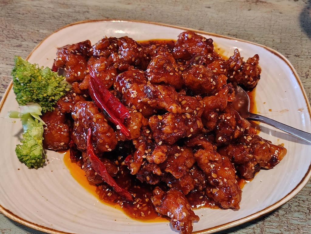Hunan Lion Restaurant