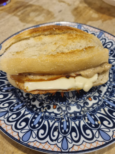 La gorda te da de comer